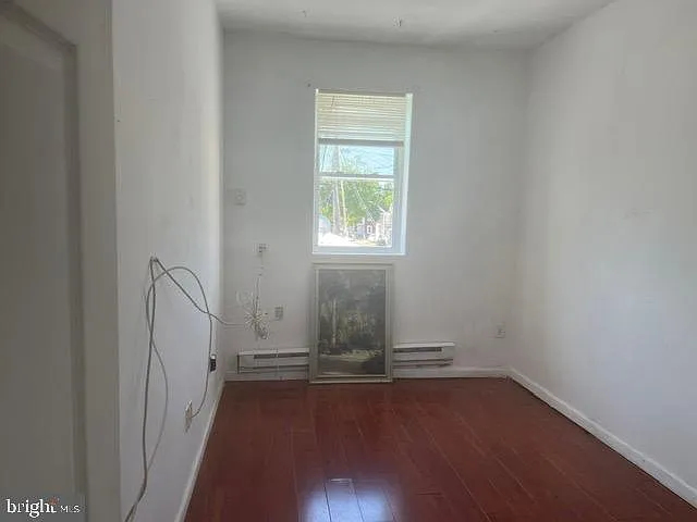 533 E Landis Ave #C — Photo 11