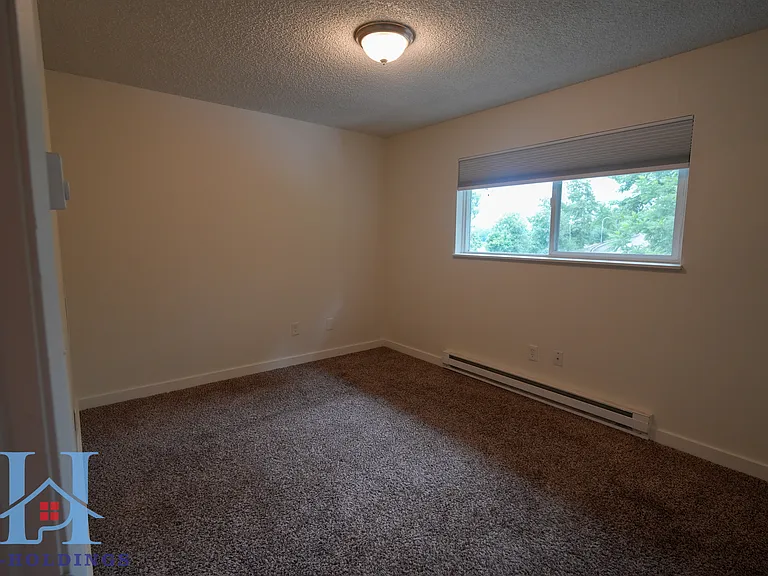 302 S McLoughlin Blvd #308 — Photo 15