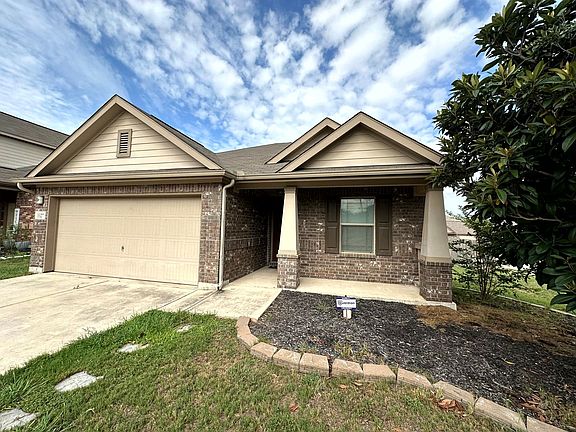 2nd image of 3327 Candlemoon Dr