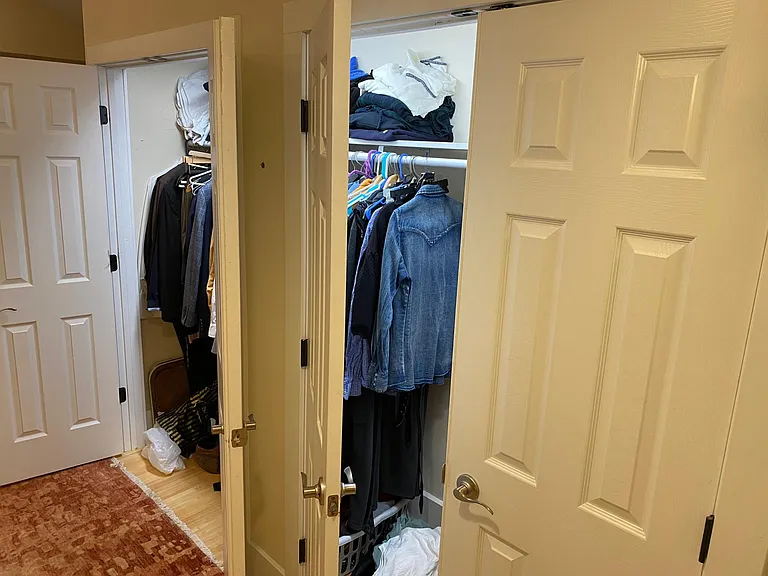 135 E Walnut St — Photo 18