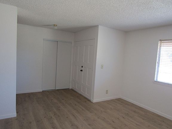 4th image of 8234 Home Country Way