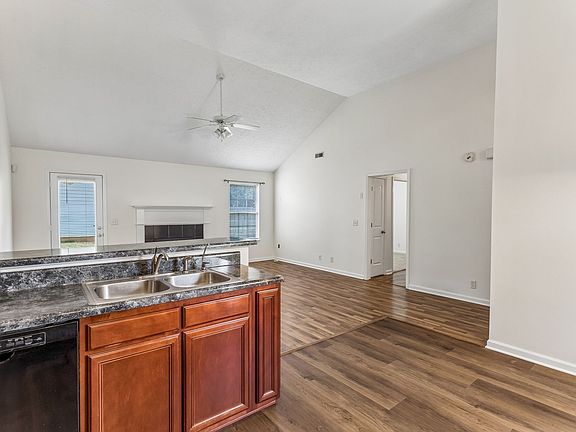 4th image of 3270 Prater Ct