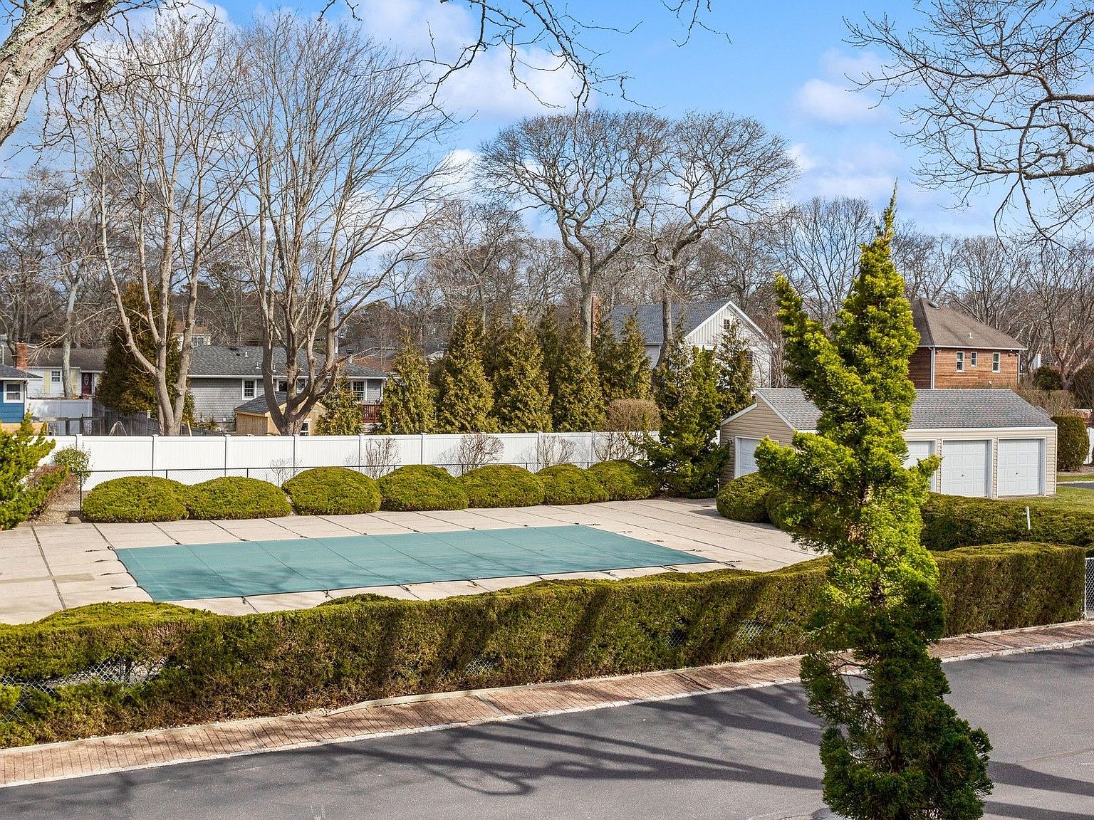 95-95 Springville Rd, Hampton Bays, NY 11946 | Zillow