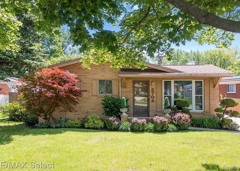 1st image of 3704 Edgeland Ave