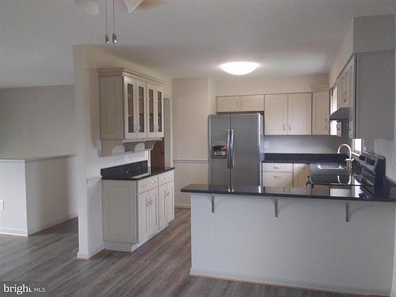 2nd image of 6636 Hanback Ct
