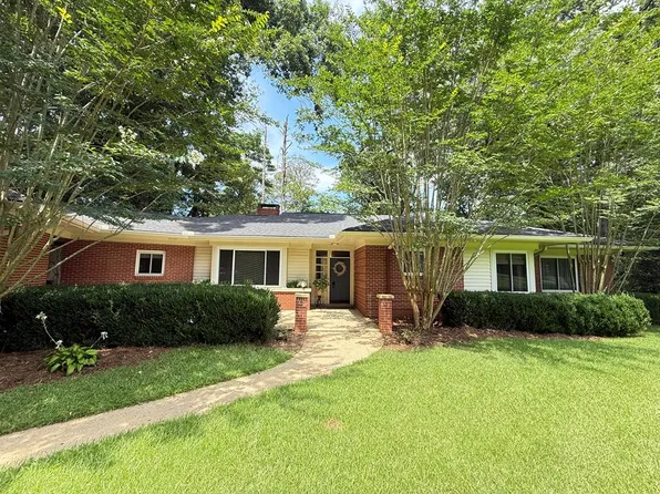 208 S Hillcrest Blvd, Troy, AL 36081