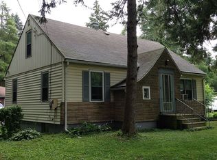 8869 Elm Ave, Burr Ridge, IL 60527