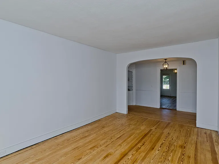615 Newton St #2 — Photo 10