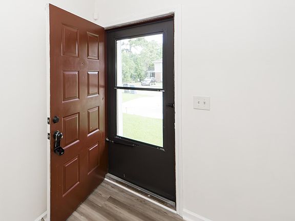 3rd image of 102 Roberta Dr #A