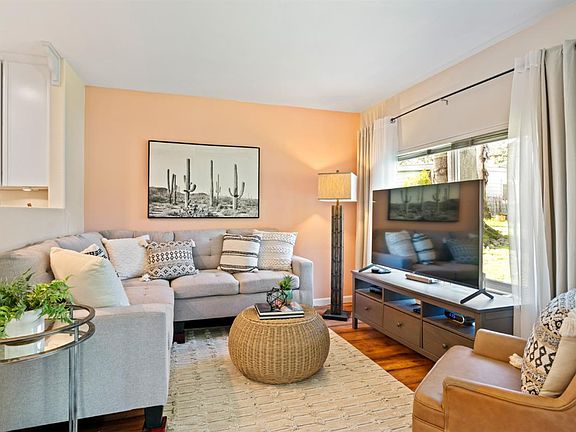 2nd image of 123 Ensenada Drive