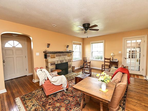 2nd image of 16 Highland Dr