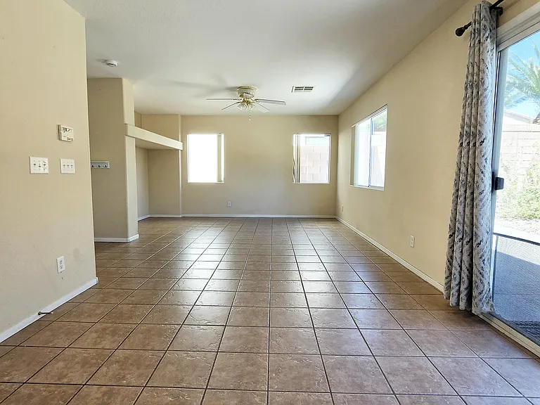3722 Nestled Oak Ave — Photo 6