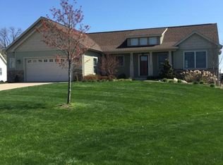 7768 Berrybrook Ct SE, Byron Center, MI 49315