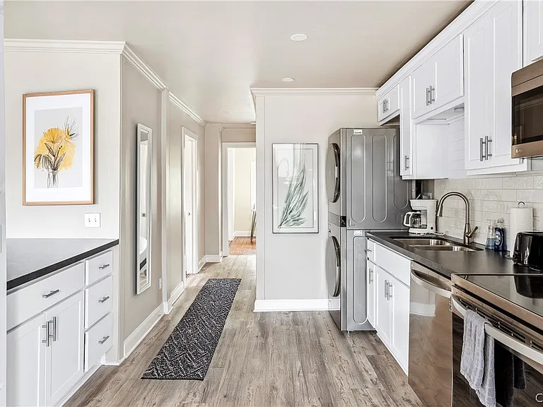 40 Lakeview Cir #1 — Photo 7