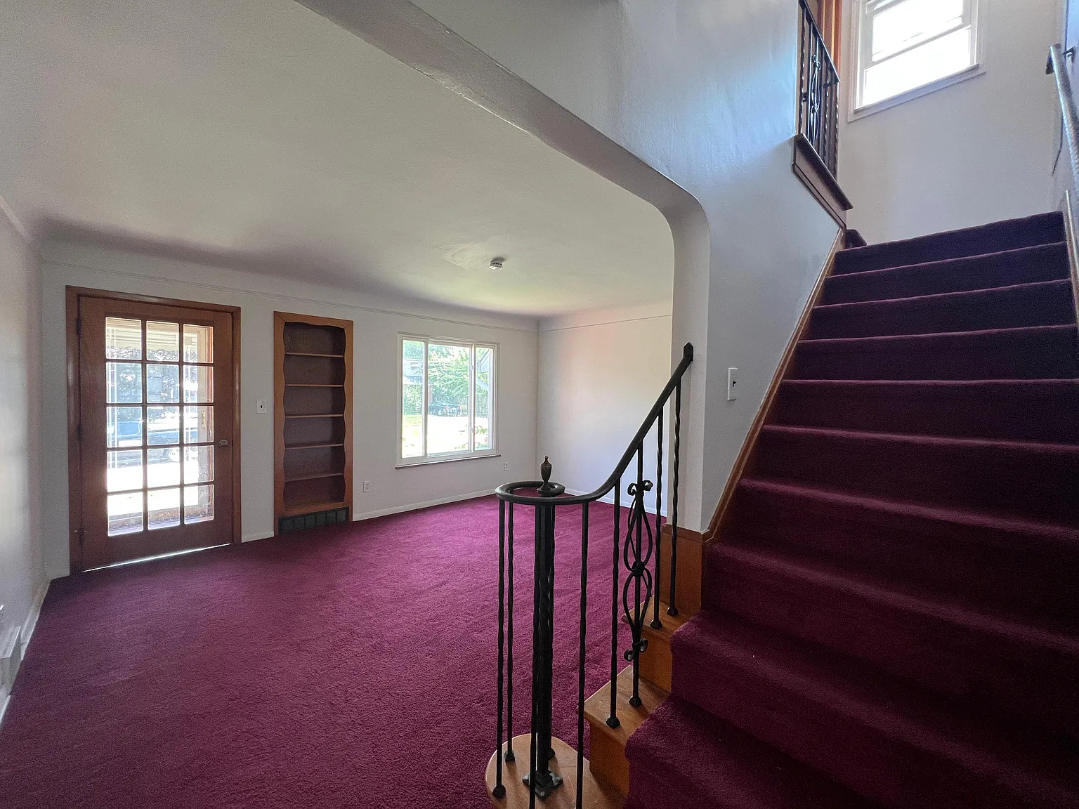 3 bed, 1.5 bath, 1262 sqft, $1,375 — Photo 2