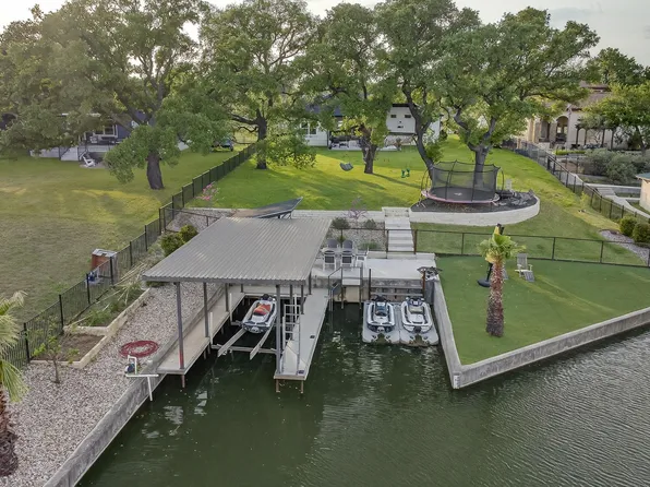 909 Belaire Dr, Marble Falls, TX 78654