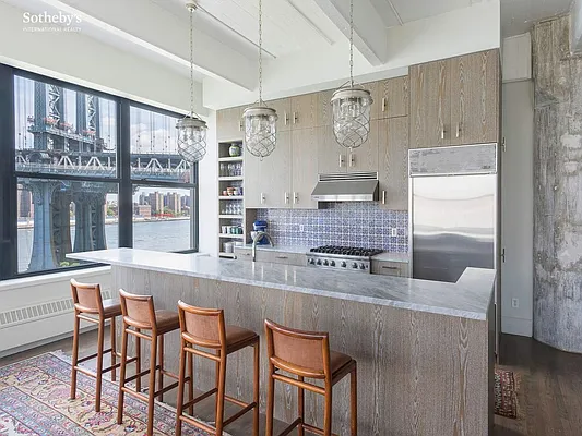 Rented by Sotheby's International Realty | media 41