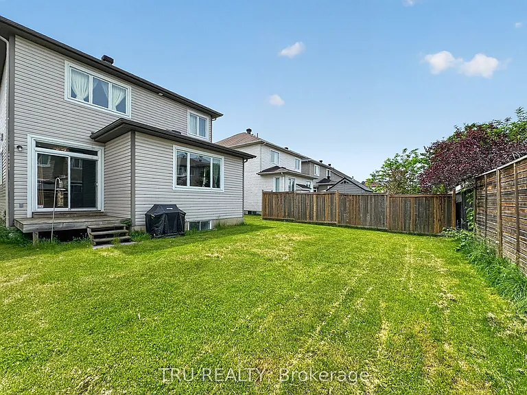 200 Celtic Ridge Cres — Photo 33