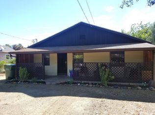 2721 Reservoir Ln, Redding, CA 96002