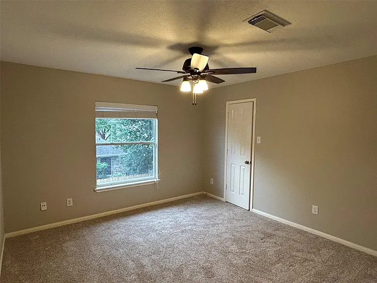 5410 Spring Oak Dr — Photo 19