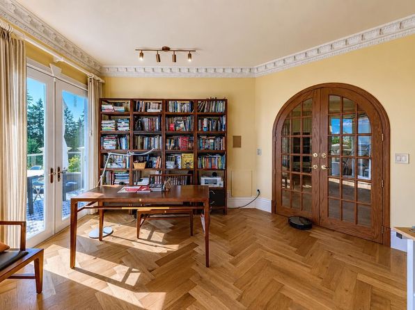 5 bedroom rental in West Vancouver — photo 22