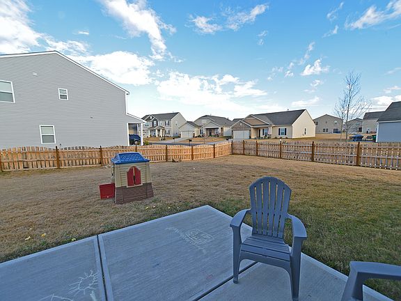 Large fenced back yard