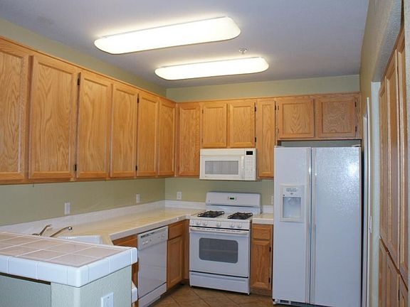 4th image of 4582 Northern Moon Way