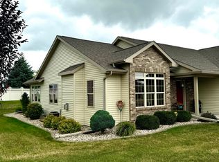 1378 Candlelight Ln, Fond Du Lac, WI