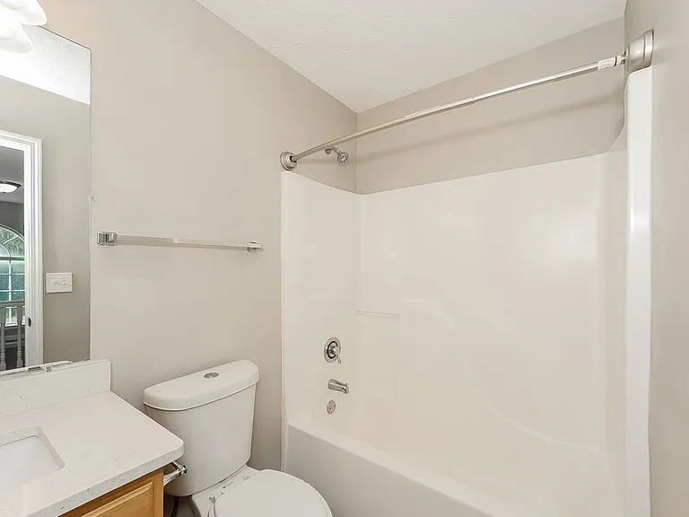 4021 Castle Way — Photo 15