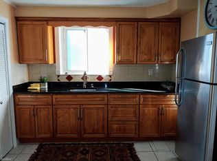 10 Pinckney Pl, Somerville, MA 02145