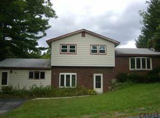 69 Wisner Rd, Averill Park, NY 12018