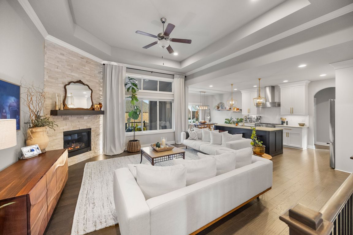 next background image