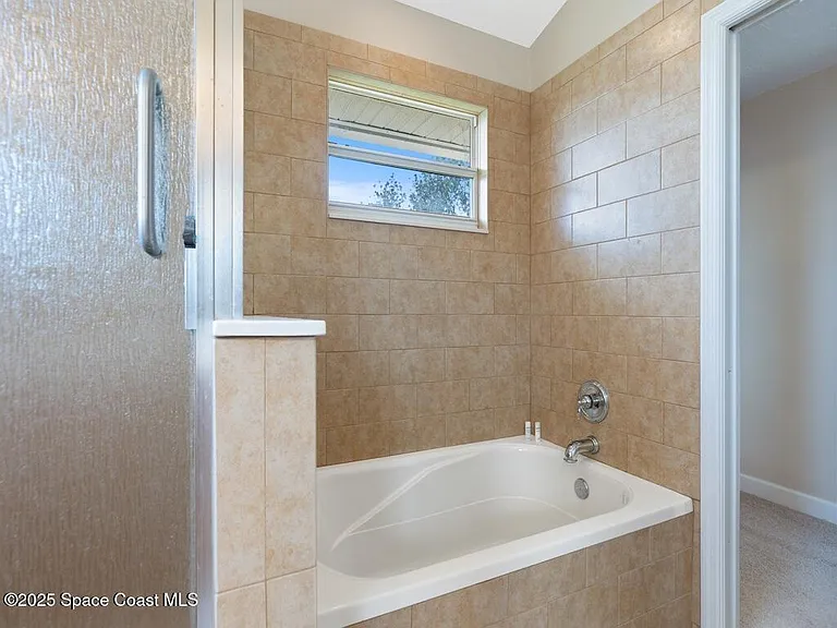 8820 44th Ave — Photo 34