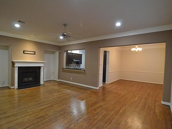 4th image of 3014 Royal Oaks Crst