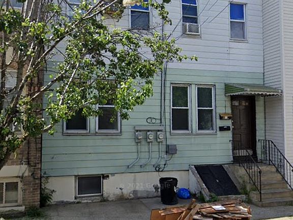 5th image of 43 Belmont Ave Floor 1