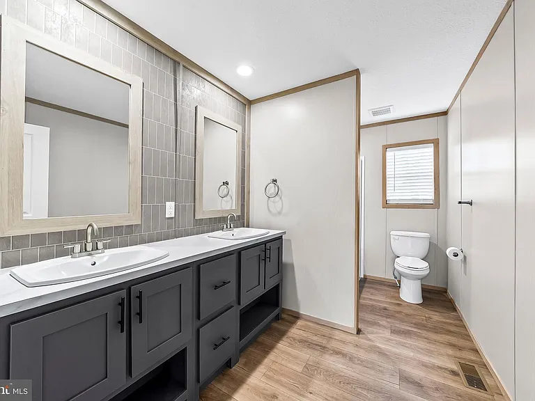 328 Line Rd — Photo 14
