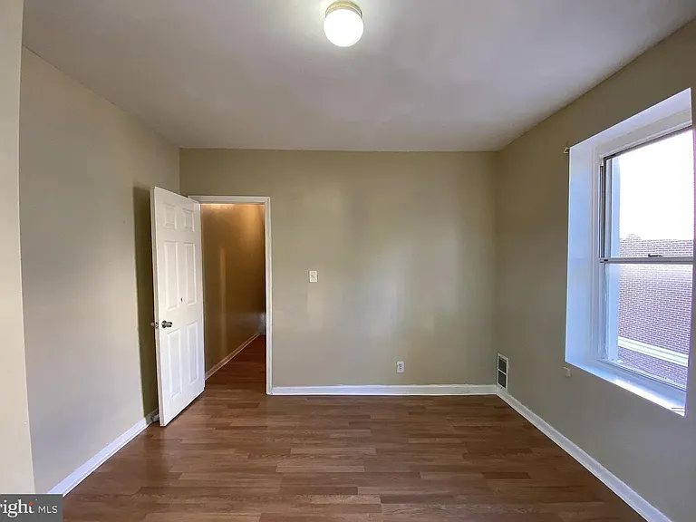 3912 Haverford Ave — Photo 9