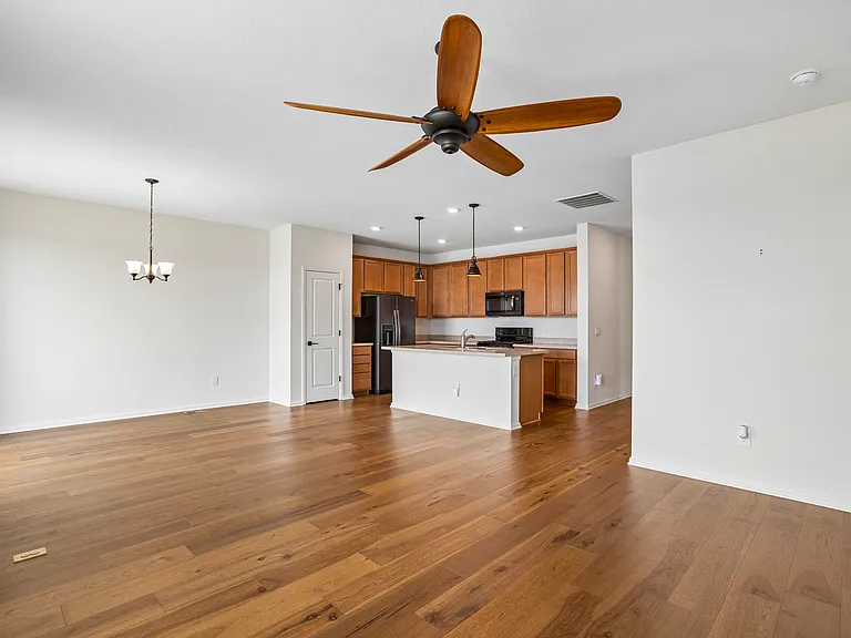 855 N Waterloo Cir — Photo 9