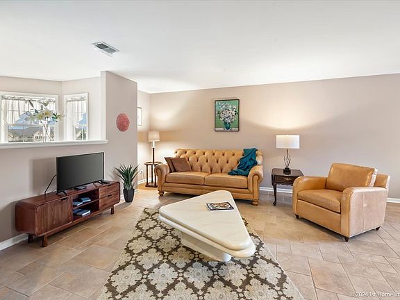 5th image of 61 Spyglass Cir
