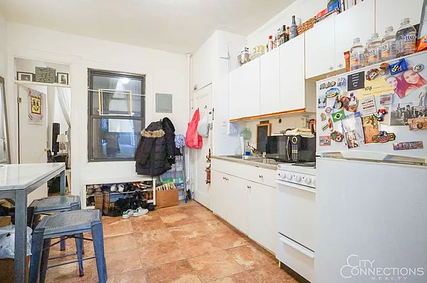 Rented by City Connections Realty | media 41