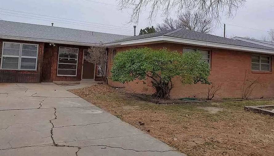1st image of 113 Texas Dr