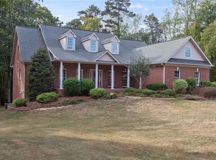 5503 Effieham St, Oak Ridge, NC 27310