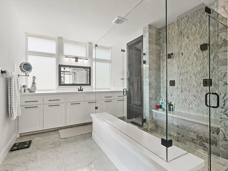 721 Yarrow St — Photo 12