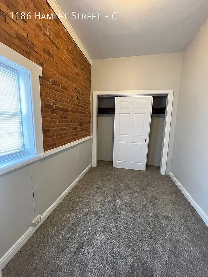 Spacious Two Bed in Downtown Columbus — Photo 4