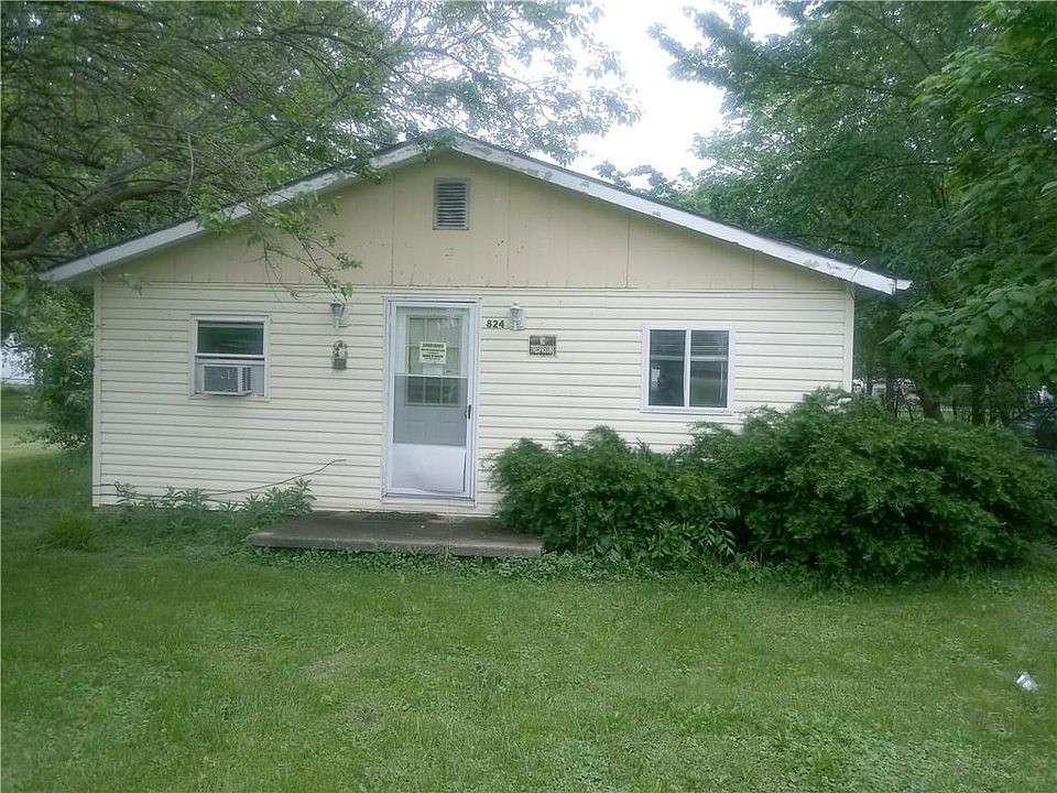 1st image of 824 4th Ave