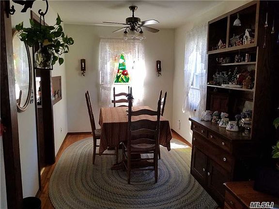 4th image of 55 Circle Dr