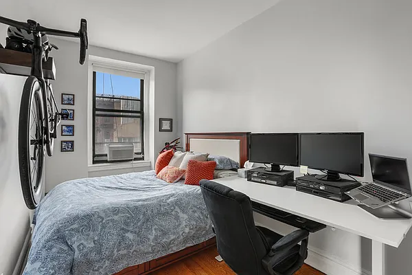 Rented by Oxford Property Group | media 12