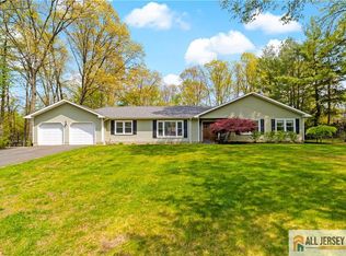 7 Michelle St, Monroe Township, NJ 08831