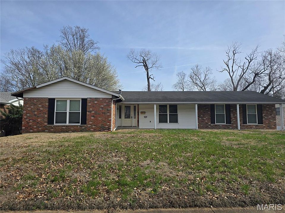 1st image of 3655 Seville Dr