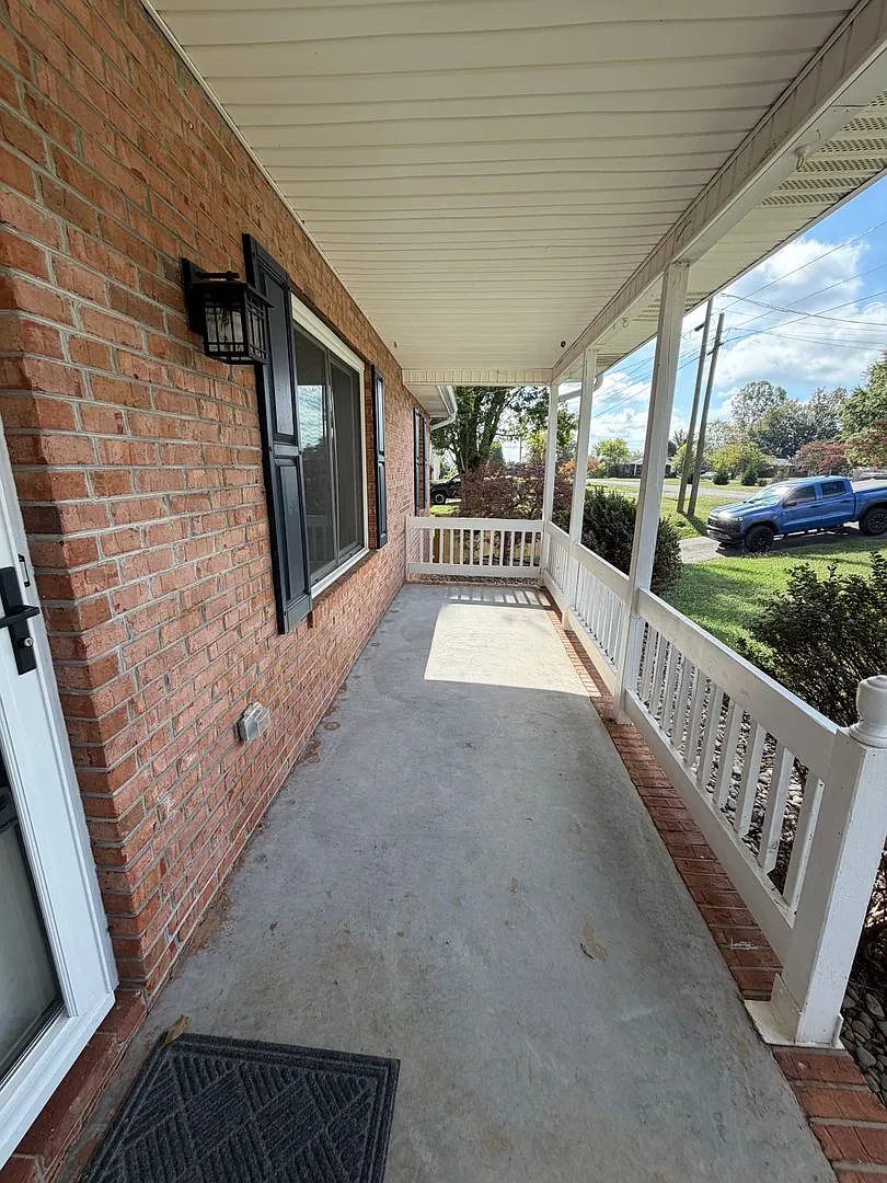 980 Claudette Dr, Talbott, TN 37877 — Photo 2